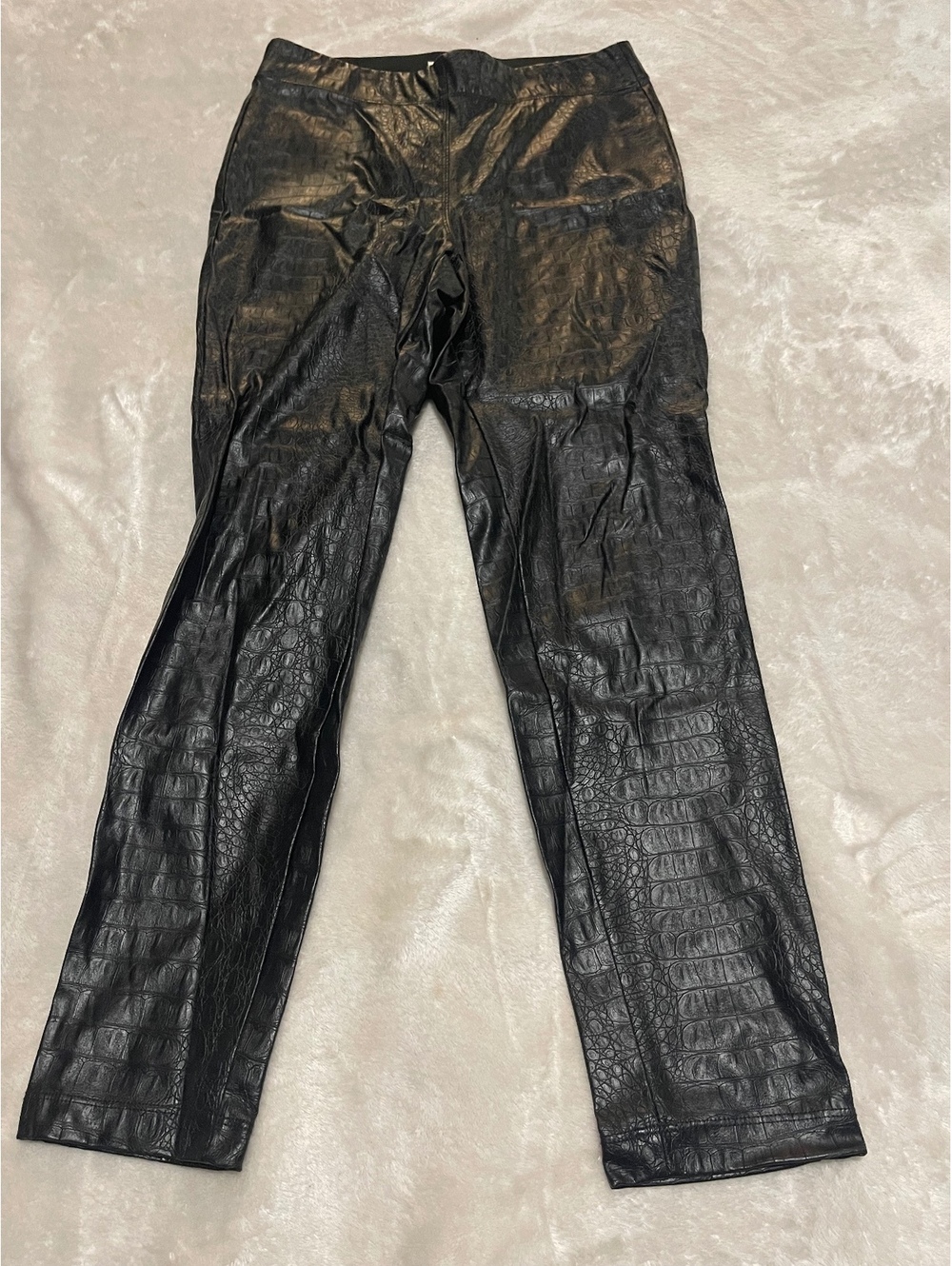 Max Studio Black Faux Leather Cropped Pants with Crocodile Texture